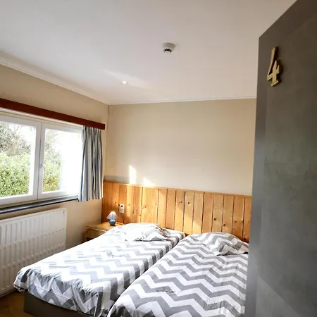 Holiday home Halinsart *
